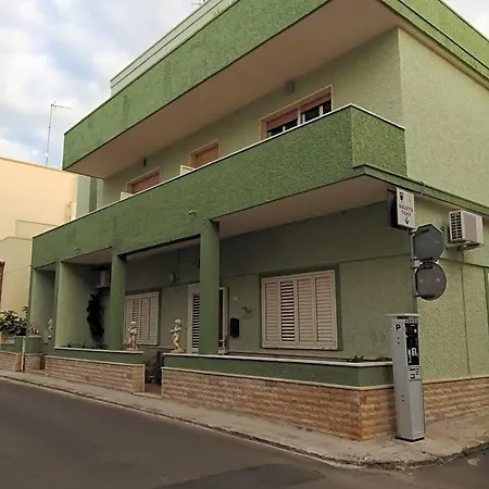 Bed & Breakfast Beb Cariddi 3*