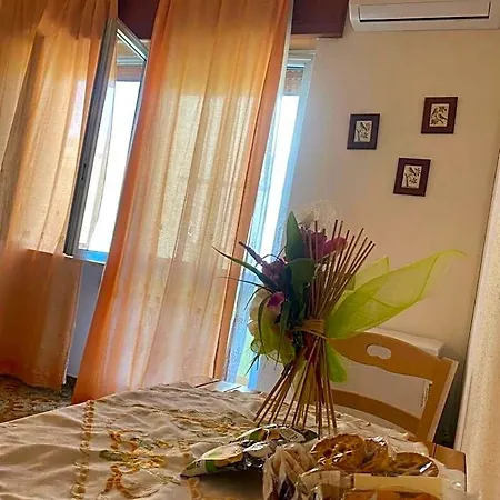 Beb Cariddi Bed & Breakfast 3*